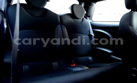 Acheter Occasion Voiture MINI Cooper Gris à Livingstone, Zambie Acheter Occasion Voiture MINI Cooper Gris à Livingstone, Zambie