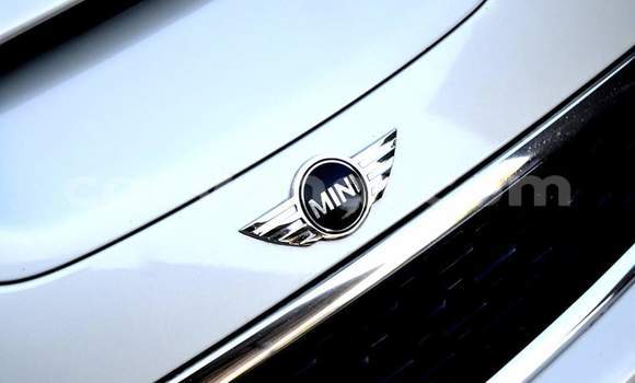 Acheter Occasion Voiture MINI Cooper Gris à Livingstone, Zambie Acheter Occasion Voiture MINI Cooper Gris à Livingstone, Zambie