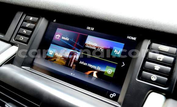 Acheter Occasion Voiture Land Rover Discovery Sport Blanc à Livingstone, Zambie Acheter Occasion Voiture Land Rover Discovery Sport Blanc à Livingstone, Zambie