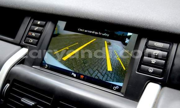 Acheter Occasion Voiture Land Rover Discovery Sport Blanc à Livingstone, Zambie Acheter Occasion Voiture Land Rover Discovery Sport Blanc à Livingstone, Zambie