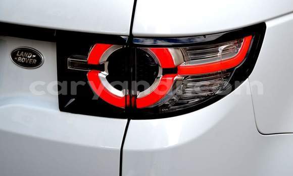 Acheter Occasion Voiture Land Rover Discovery Sport Blanc à Livingstone, Zambie Acheter Occasion Voiture Land Rover Discovery Sport Blanc à Livingstone, Zambie