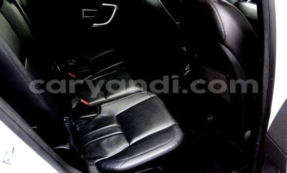 Acheter Occasion Voiture Land Rover Discovery Sport Blanc à Livingstone, Zambie Acheter Occasion Voiture Land Rover Discovery Sport Blanc à Livingstone, Zambie