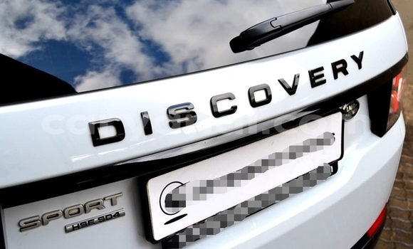 Acheter Occasion Voiture Land Rover Discovery Sport Blanc à Livingstone, Zambie Acheter Occasion Voiture Land Rover Discovery Sport Blanc à Livingstone, Zambie