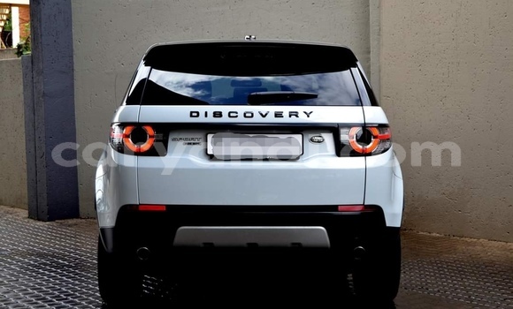 Acheter Occasion Voiture Land Rover Discovery Sport Blanc à Livingstone, Zambie Acheter Occasion Voiture Land Rover Discovery Sport Blanc à Livingstone, Zambie
