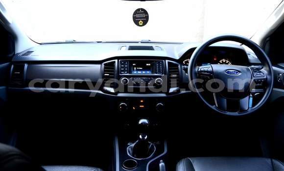 Acheter Occasion Voiture Ford Everest Autre à Lusaka, Zambie Acheter Occasion Voiture Ford Everest Autre à Lusaka, Zambie