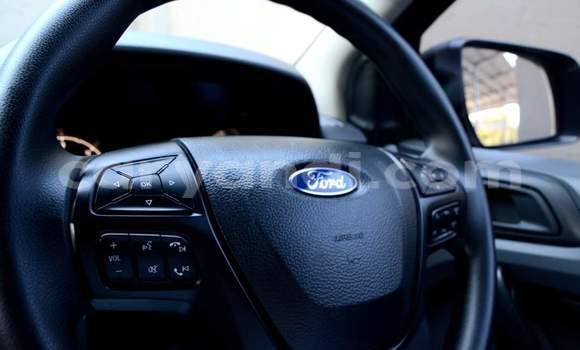 Acheter Occasion Voiture Ford Everest Autre à Lusaka, Zambie Acheter Occasion Voiture Ford Everest Autre à Lusaka, Zambie