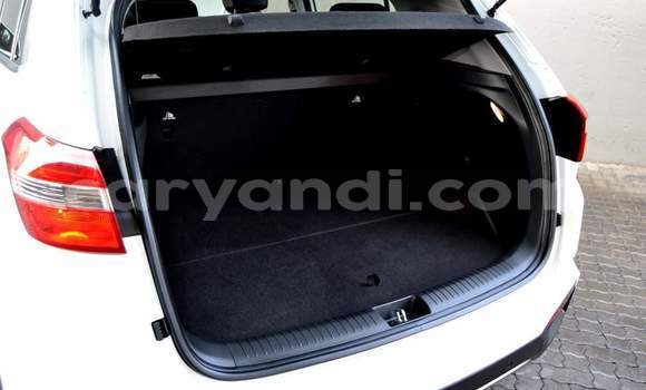 Acheter Occasion Voiture Hyundai Creta Blanc à Livingstone, Zambie Acheter Occasion Voiture Hyundai Creta Blanc à Livingstone, Zambie