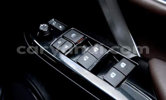 Acheter Occasion Voiture Toyota Fortuner Marron à Livingstone, Zambie Acheter Occasion Voiture Toyota Fortuner Marron à Livingstone, Zambie