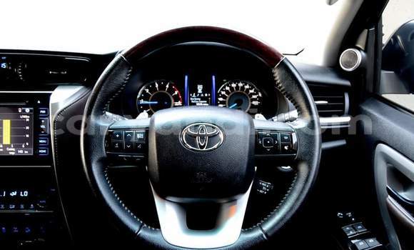 Acheter Occasion Voiture Toyota Fortuner Marron à Livingstone, Zambie Acheter Occasion Voiture Toyota Fortuner Marron à Livingstone, Zambie