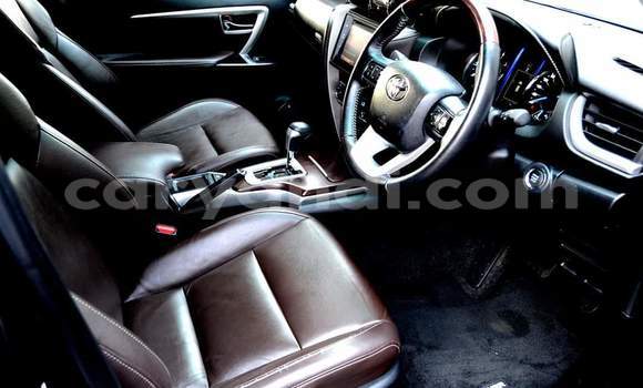 Acheter Occasion Voiture Toyota Fortuner Marron à Livingstone, Zambie Acheter Occasion Voiture Toyota Fortuner Marron à Livingstone, Zambie
