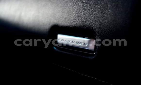 Acheter Occasion Voiture Toyota Fortuner Marron à Livingstone, Zambie Acheter Occasion Voiture Toyota Fortuner Marron à Livingstone, Zambie