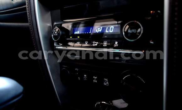 Acheter Occasion Voiture Toyota Fortuner Marron à Livingstone, Zambie Acheter Occasion Voiture Toyota Fortuner Marron à Livingstone, Zambie