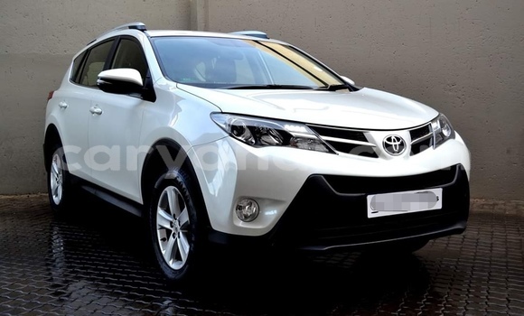 Buy Used Toyota RAV4 White Car in Lusaka in Zambia Buy Used Toyota RAV4 White Car in Lusaka in Zambia