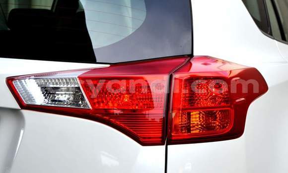 Buy Used Toyota RAV4 White Car in Lusaka in Zambia Buy Used Toyota RAV4 White Car in Lusaka in Zambia