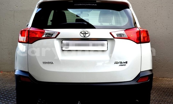 Buy Used Toyota RAV4 White Car in Lusaka in Zambia Buy Used Toyota RAV4 White Car in Lusaka in Zambia