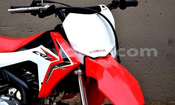 Tenga Tsaru Honda CRF Tsvuku Bike in Livingstone in Zambia Tenga Tsaru Honda CRF Tsvuku Bike in Livingstone in Zambia