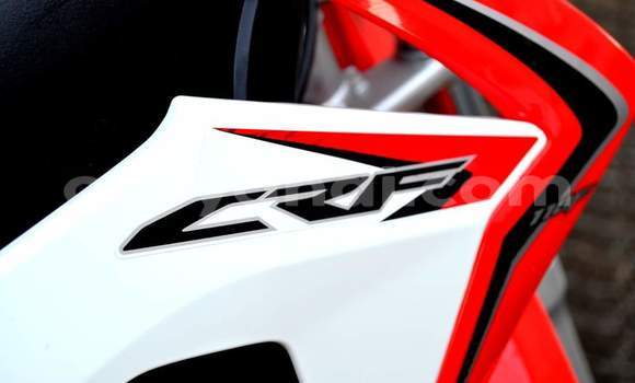 Tenga Tsaru Honda CRF Tsvuku Bike in Livingstone in Zambia Tenga Tsaru Honda CRF Tsvuku Bike in Livingstone in Zambia