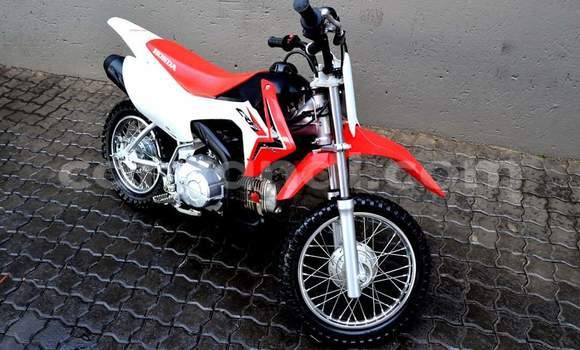 Tenga Tsaru Honda CRF Tsvuku Bike in Livingstone in Zambia Tenga Tsaru Honda CRF Tsvuku Bike in Livingstone in Zambia