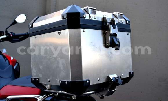 Acheter Occasion Moto BMW GS Rouge à Livingstone, Zambie Acheter Occasion Moto BMW GS Rouge à Livingstone, Zambie