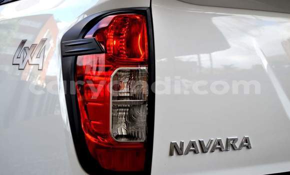 Acheter Occasion Voiture Nissan Navara Blanc à Livingstone, Zambie Acheter Occasion Voiture Nissan Navara Blanc à Livingstone, Zambie