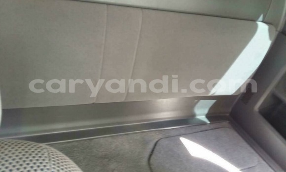Acheter Occasion Voiture Toyota Hilux Blanc à Lusaka, Zambie Acheter Occasion Voiture Toyota Hilux Blanc à Lusaka, Zambie