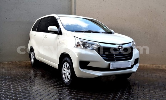 Acheter Occasion Voiture Toyota Avanza Blanc à Lusaka, Zambie Acheter Occasion Voiture Toyota Avanza Blanc à Lusaka, Zambie