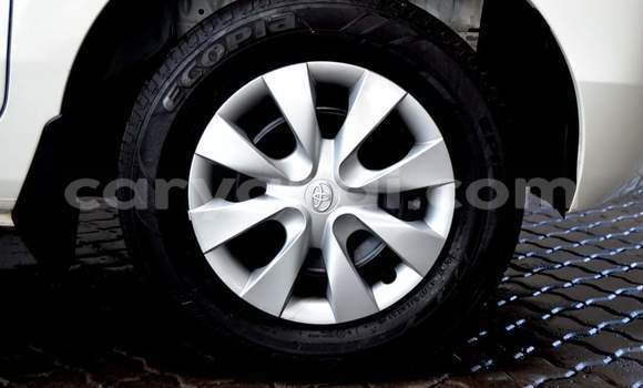 Acheter Occasion Voiture Toyota Avanza Blanc à Lusaka, Zambie Acheter Occasion Voiture Toyota Avanza Blanc à Lusaka, Zambie