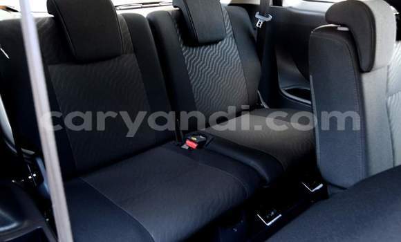 Acheter Occasion Voiture Toyota Avanza Blanc à Lusaka, Zambie Acheter Occasion Voiture Toyota Avanza Blanc à Lusaka, Zambie