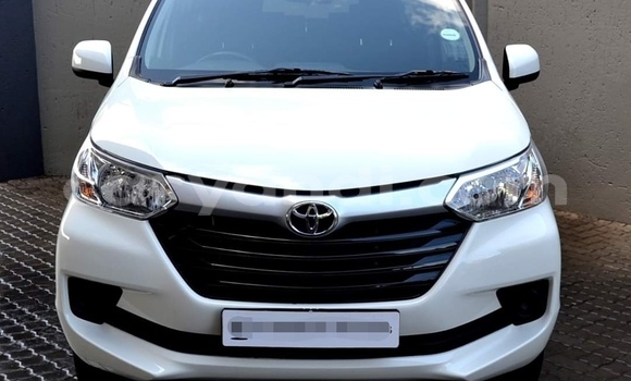 Acheter Occasion Voiture Toyota Avanza Blanc à Lusaka, Zambie Acheter Occasion Voiture Toyota Avanza Blanc à Lusaka, Zambie