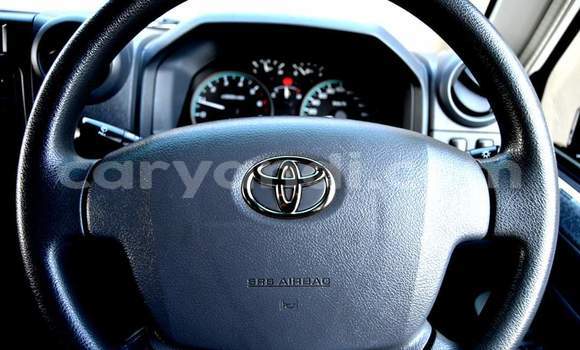 Acheter Occasion Voiture Toyota Land Cruiser Gris à Livingstone, Zambie Acheter Occasion Voiture Toyota Land Cruiser Gris à Livingstone, Zambie