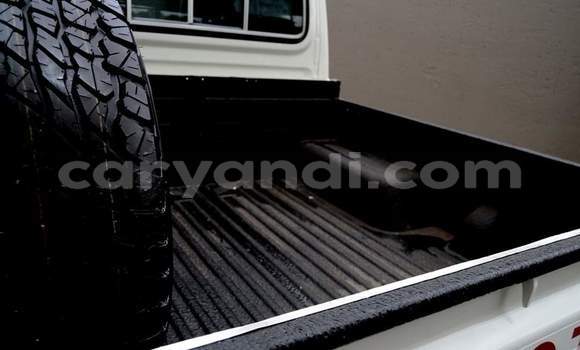 Acheter Occasion Voiture Toyota Land Cruiser Gris à Livingstone, Zambie Acheter Occasion Voiture Toyota Land Cruiser Gris à Livingstone, Zambie