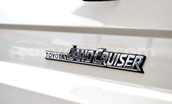 Acheter Occasion Voiture Toyota Land Cruiser Gris à Livingstone, Zambie Acheter Occasion Voiture Toyota Land Cruiser Gris à Livingstone, Zambie
