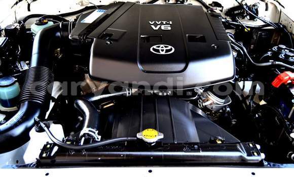 Acheter Occasion Voiture Toyota Land Cruiser Gris à Livingstone, Zambie Acheter Occasion Voiture Toyota Land Cruiser Gris à Livingstone, Zambie