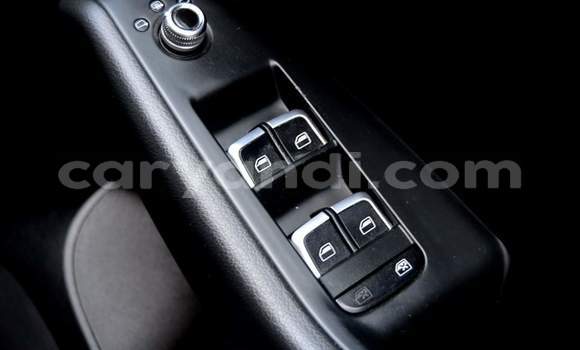 Acheter Occasion Voiture Audi Q5 Marron à Livingstone, Zambie Acheter Occasion Voiture Audi Q5 Marron à Livingstone, Zambie