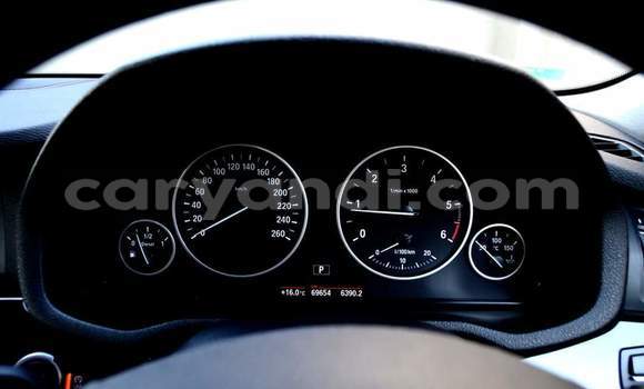 Acheter Occasion Voiture BMW X3 Blanc à Livingstone, Zambie Acheter Occasion Voiture BMW X3 Blanc à Livingstone, Zambie