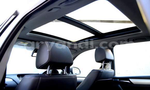 Acheter Occasion Voiture BMW X3 Blanc à Livingstone, Zambie Acheter Occasion Voiture BMW X3 Blanc à Livingstone, Zambie