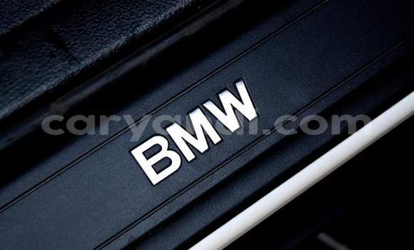 Acheter Occasion Voiture BMW X3 Blanc à Livingstone, Zambie Acheter Occasion Voiture BMW X3 Blanc à Livingstone, Zambie