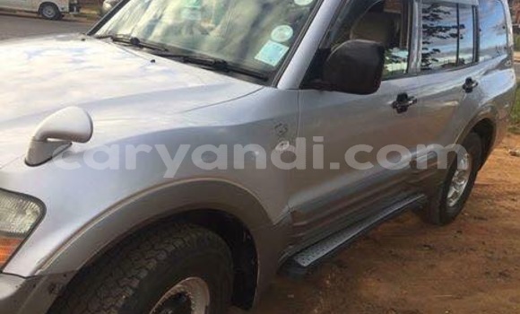 Acheter Occasion Voiture Mitsubishi Pajero Gris à Lusaka, Zambie Acheter Occasion Voiture Mitsubishi Pajero Gris à Lusaka, Zambie