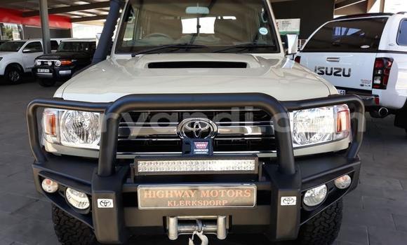 Tenga Tsaru Toyota Land Cruiser Zvimwe Mota in Chingola in Zambia Tenga Tsaru Toyota Land Cruiser Zvimwe Mota in Chingola in Zambia