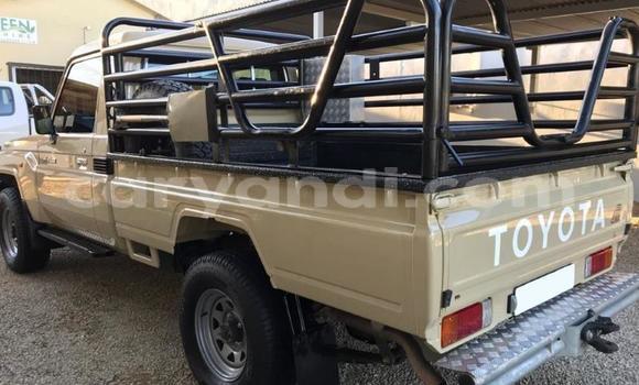Buy Used Toyota Land Cruiser Beige Car in Lusaka in Zambia Buy Used Toyota Land Cruiser Beige Car in Lusaka in Zambia