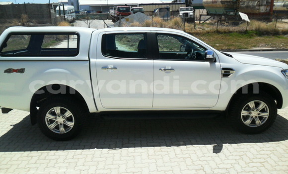 Nunua Ilio tumika Ford Ranger Nyeupe Gari ndani ya Lusaka nchini Zambia Nunua Ilio tumika Ford Ranger Nyeupe Gari ndani ya Lusaka nchini Zambia