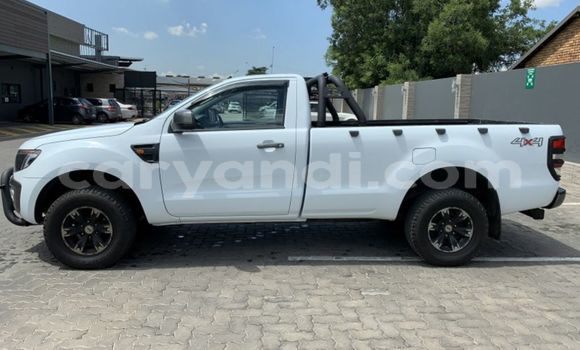 Nunua Ilio tumika Ford Ranger Nyeupe Gari ndani ya Lusaka nchini Zambia Nunua Ilio tumika Ford Ranger Nyeupe Gari ndani ya Lusaka nchini Zambia