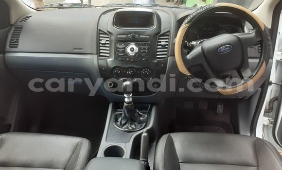 Nunua Ilio tumika Ford Ranger Nyeupe Gari ndani ya Lusaka nchini Zambia Nunua Ilio tumika Ford Ranger Nyeupe Gari ndani ya Lusaka nchini Zambia