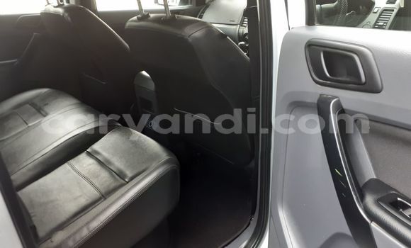 Nunua Ilio tumika Ford Ranger Nyeupe Gari ndani ya Lusaka nchini Zambia Nunua Ilio tumika Ford Ranger Nyeupe Gari ndani ya Lusaka nchini Zambia