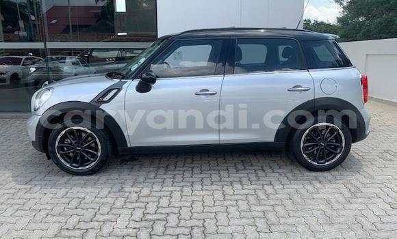 Acheter Occasion Voiture MINI Countryman Gris à Lusaka, Zambie Acheter Occasion Voiture MINI Countryman Gris à Lusaka, Zambie