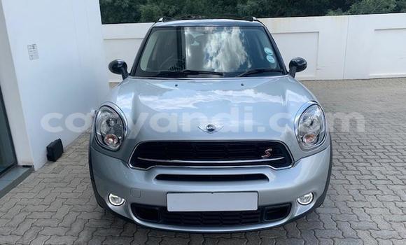 Acheter Occasion Voiture MINI Countryman Gris à Lusaka, Zambie Acheter Occasion Voiture MINI Countryman Gris à Lusaka, Zambie