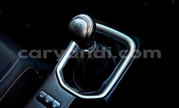 Acheter Occasion Voiture Toyota Hilux Blanc à Lusaka, Zambie Acheter Occasion Voiture Toyota Hilux Blanc à Lusaka, Zambie