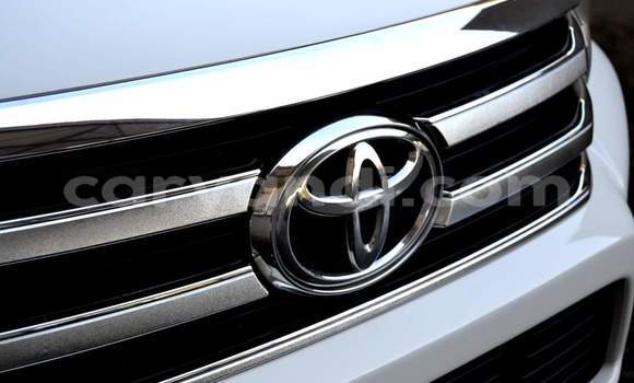 Acheter Occasion Voiture Toyota Hilux Blanc à Lusaka, Zambie Acheter Occasion Voiture Toyota Hilux Blanc à Lusaka, Zambie