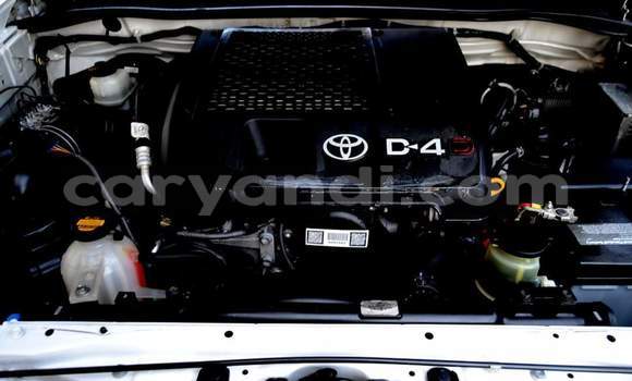 Acheter Occasion Voiture Toyota Hilux Blanc à Lusaka, Zambie Acheter Occasion Voiture Toyota Hilux Blanc à Lusaka, Zambie