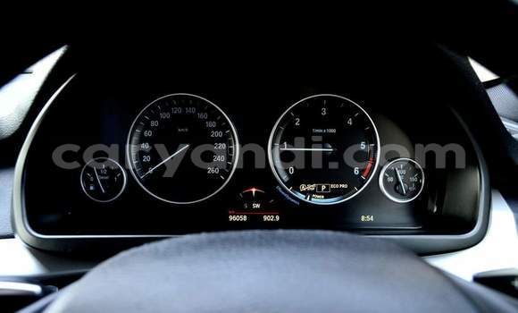 Acheter Occasion Voiture BMW X5 Gris à Lusaka, Zambie Acheter Occasion Voiture BMW X5 Gris à Lusaka, Zambie